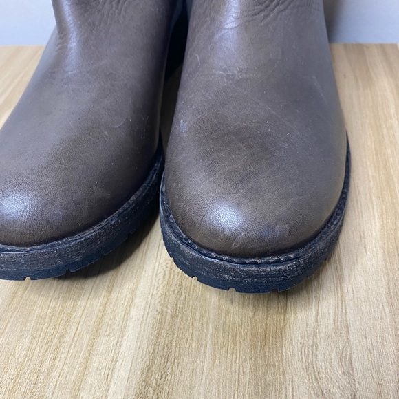 Frye Brown Heeled Boots - Picture 4 of 9